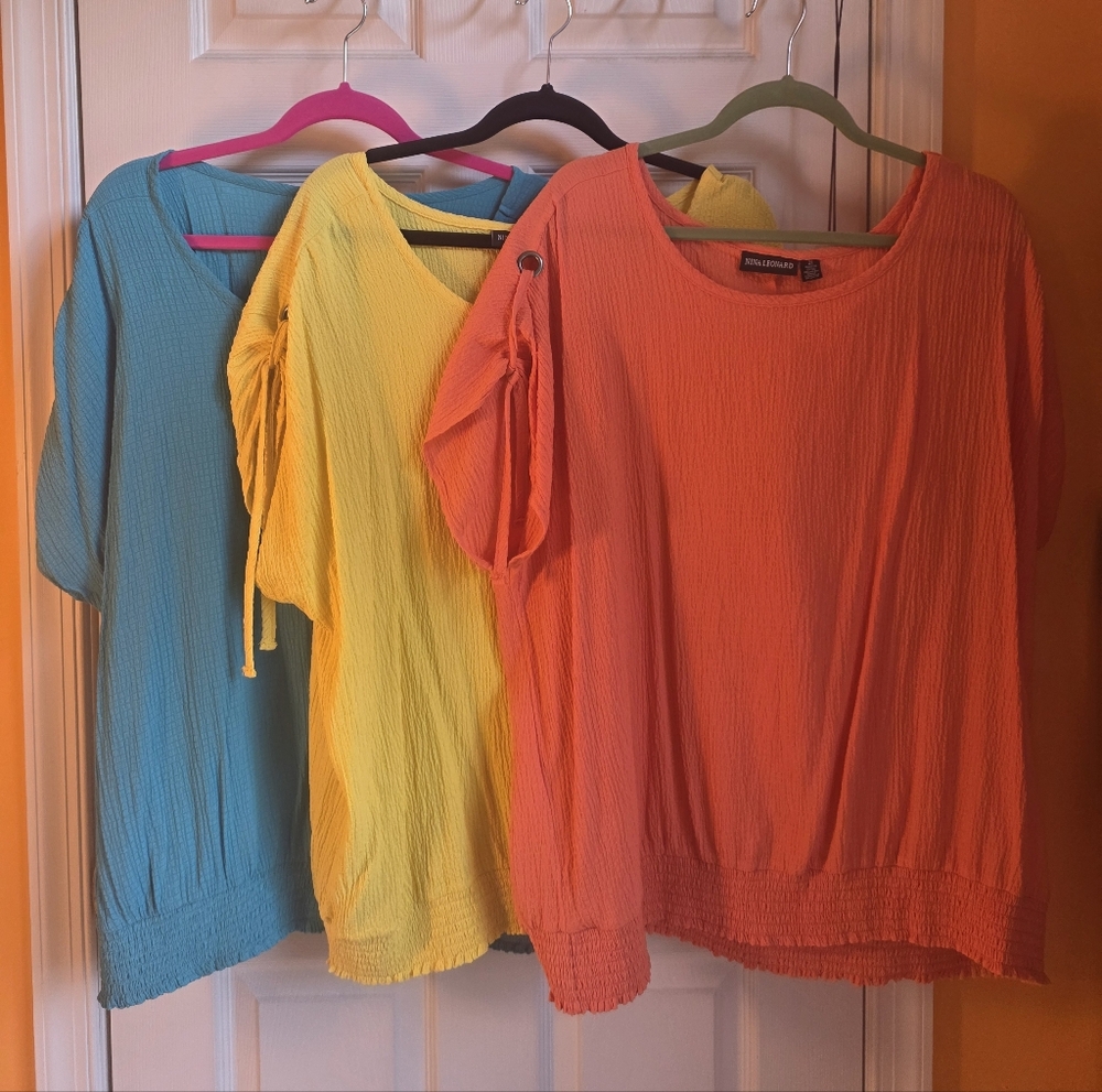 Nina Leonard Tops coral, blue and yellow 2x.  Perfect for spring and summer.